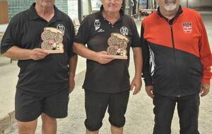 Champions:  Patrick Doche et Pascal Mineau  (Pétanque St Maixentaise)